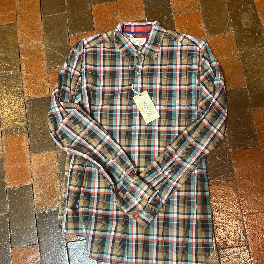MEN SHIRT MEDIUM NWT Islander plaid long sleeve shirt with front pocket 1070